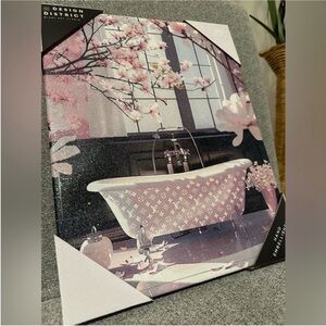 NWT Design District Luxury Inspired Canvas Frame